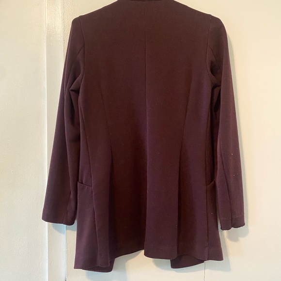 Dynamite Fitted Blazer - Burgundy - Picture 2 of 4